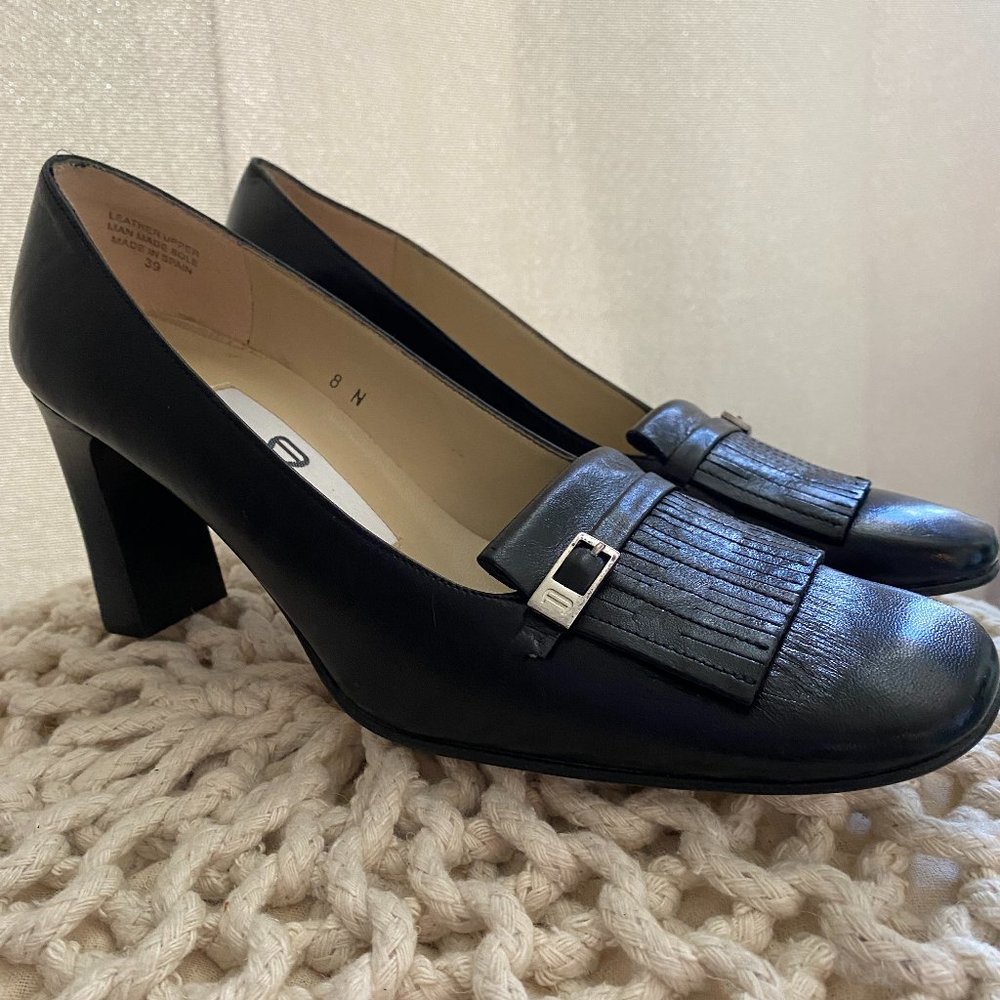 Etienne Aigner classic loafer pumps square toe